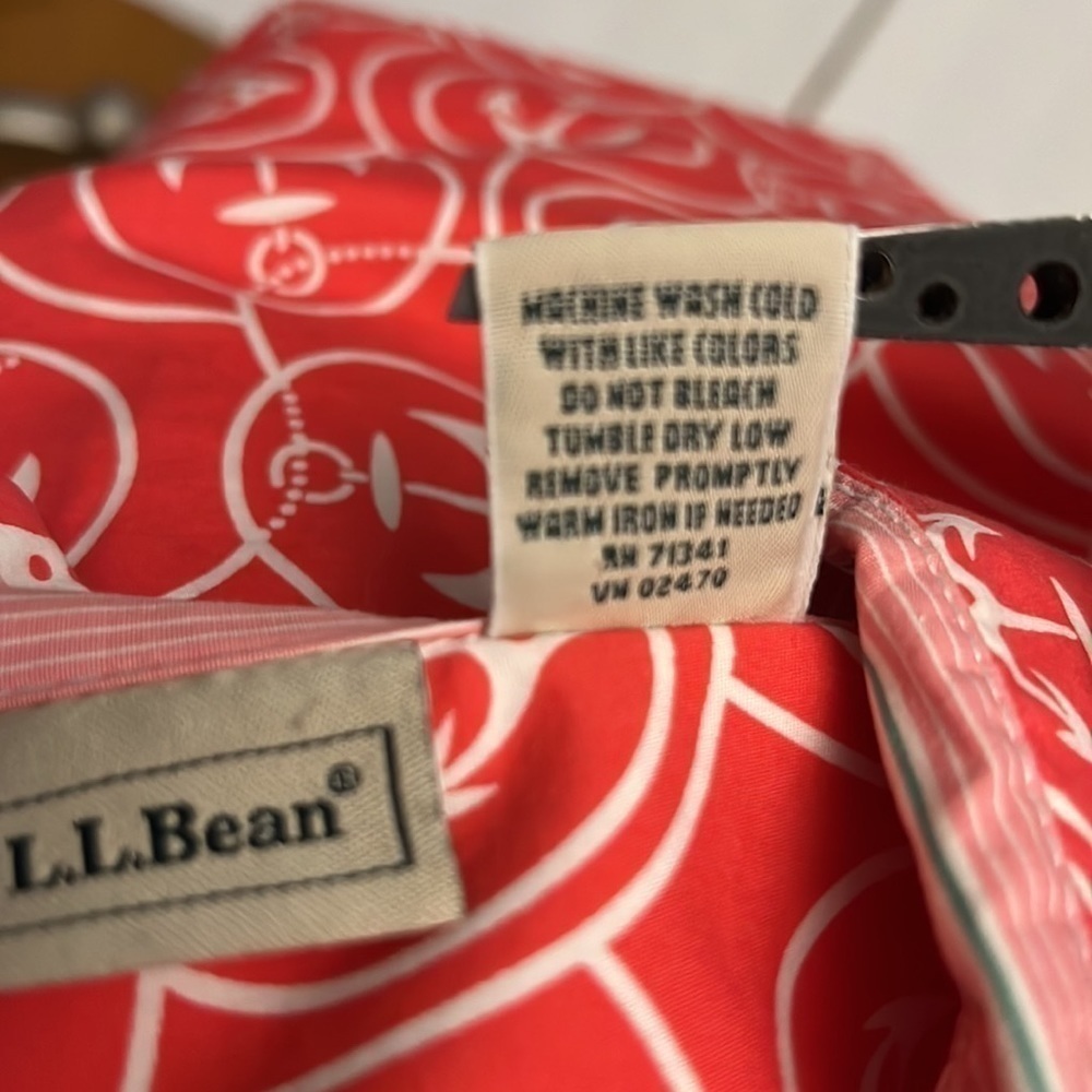 L.L. Bean nautical button-down women’s shirt size medium anchors design - Picture 4 of 6